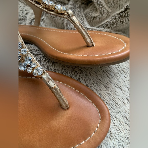 GUESS embellished flat sandals - EUC - Picture 3 of 8